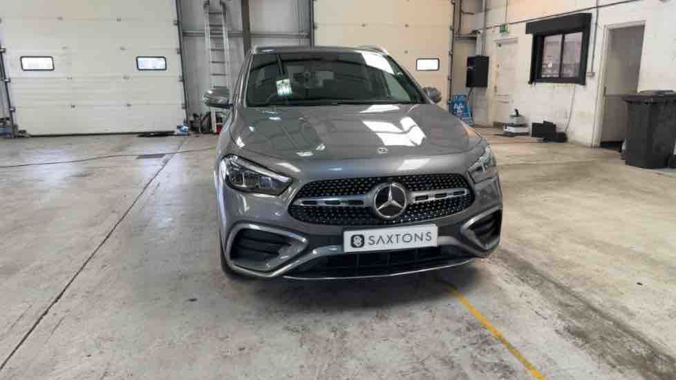 More views of Mercedes-Benz GLA