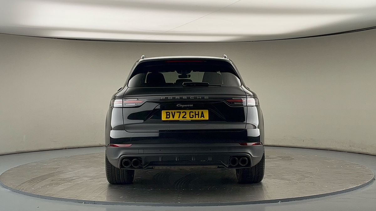 Porsche Cayenne Image 4