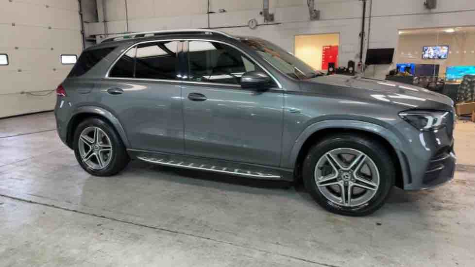 More views of Mercedes-Benz GLE