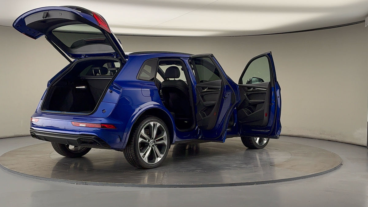 More views of Audi Q5