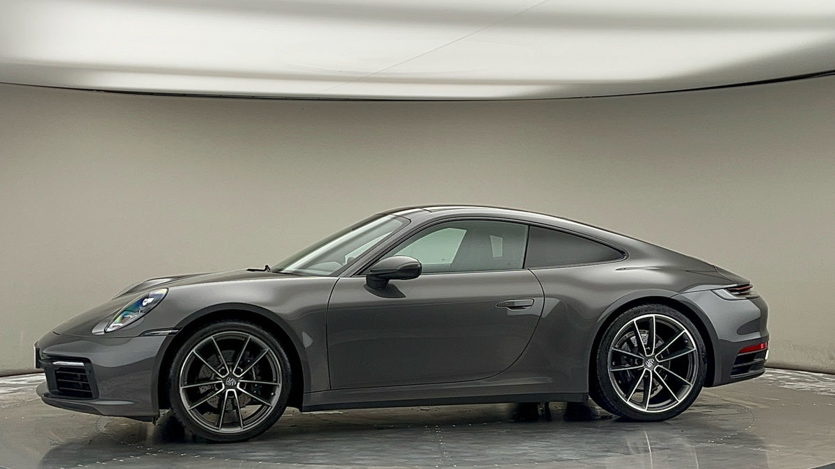 More views of Porsche 911