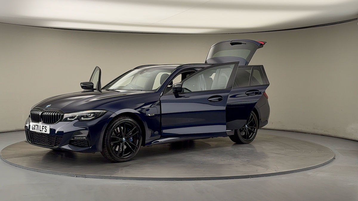 BMW 3 Series Image 22