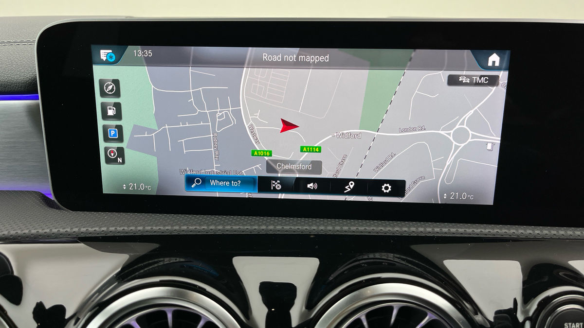 Mercedes-Benz CLA Image 17