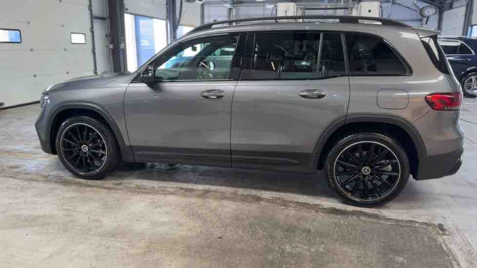 More views of Mercedes-Benz GLB