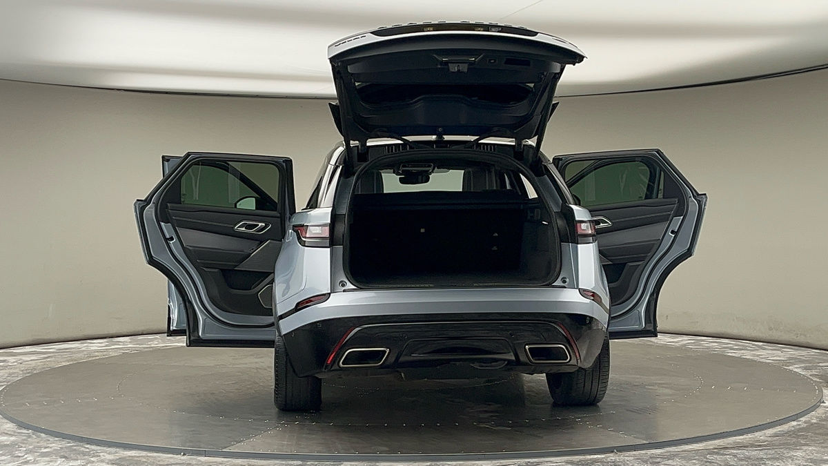More views of Land Rover Range Rover Velar
