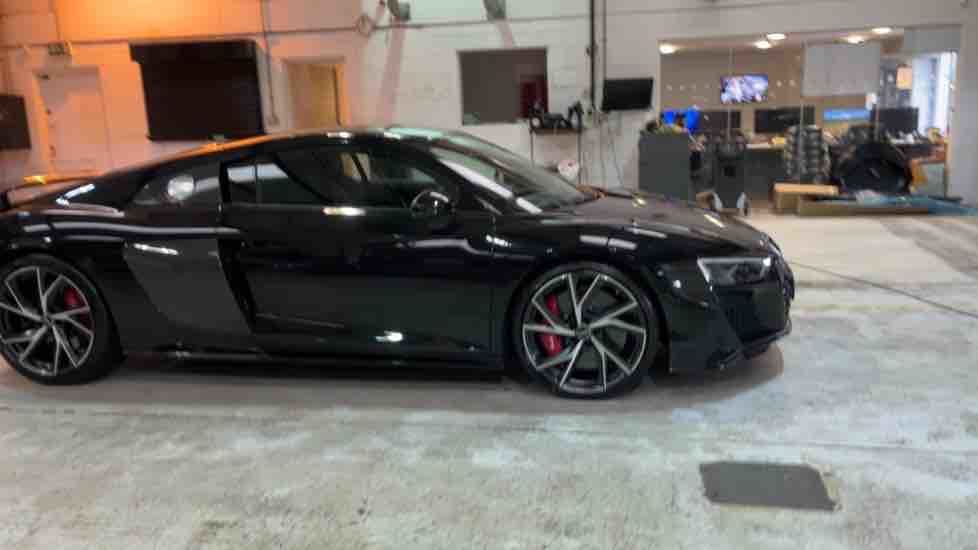 More views of Audi R8