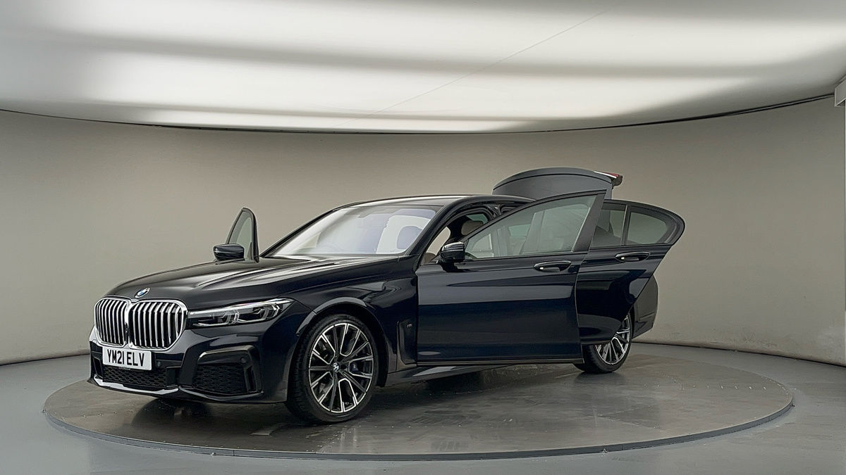 BMW 7 Series Image 22