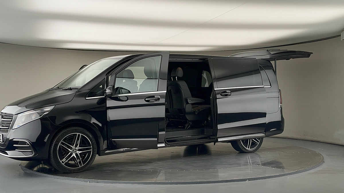 More views of Mercedes-Benz V Class