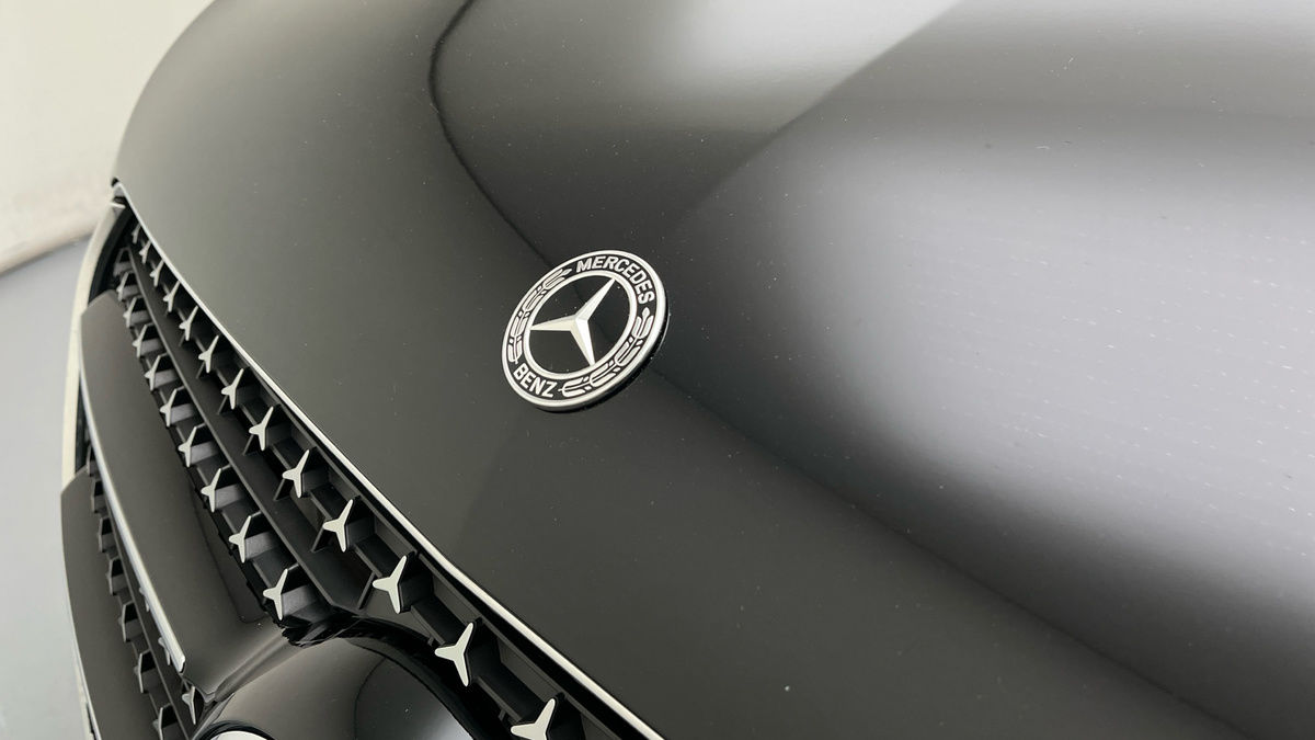 Mercedes-Benz V Class Image 24