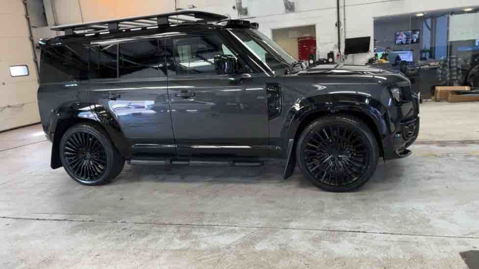 More views of Land Rover Defender 110