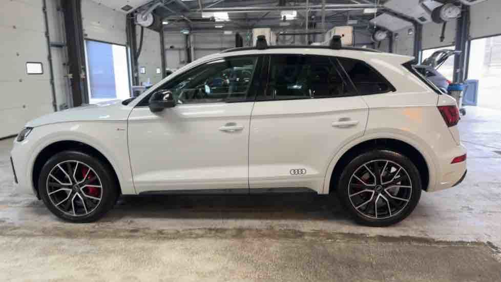 More views of Audi Q5