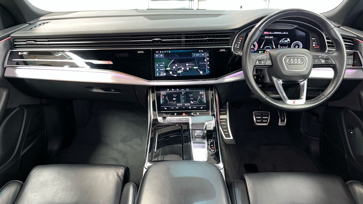Audi Q8 Image 12