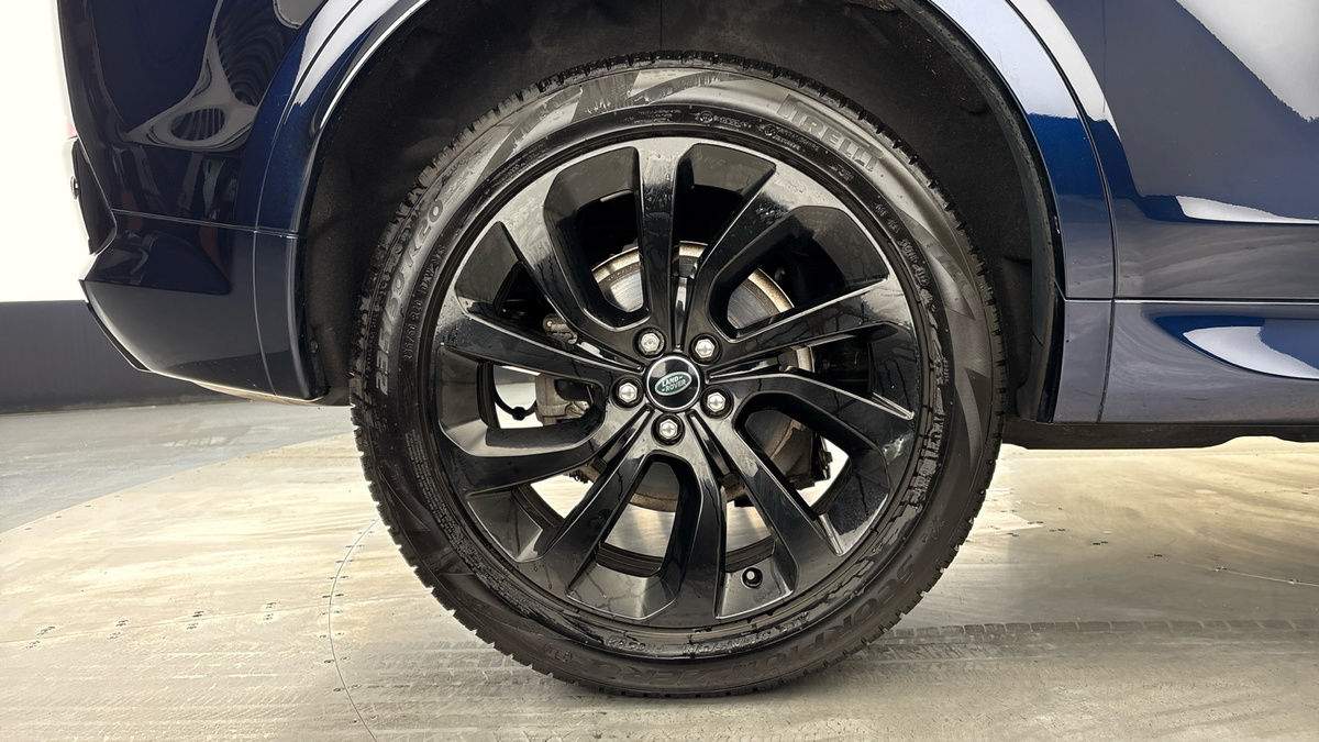 Land Rover Discovery Sport Image 10