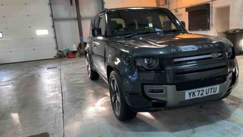 More views of Land Rover Defender 110