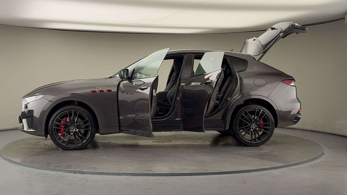 More views of Maserati Levante