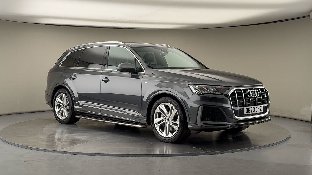 More views of Audi Q7