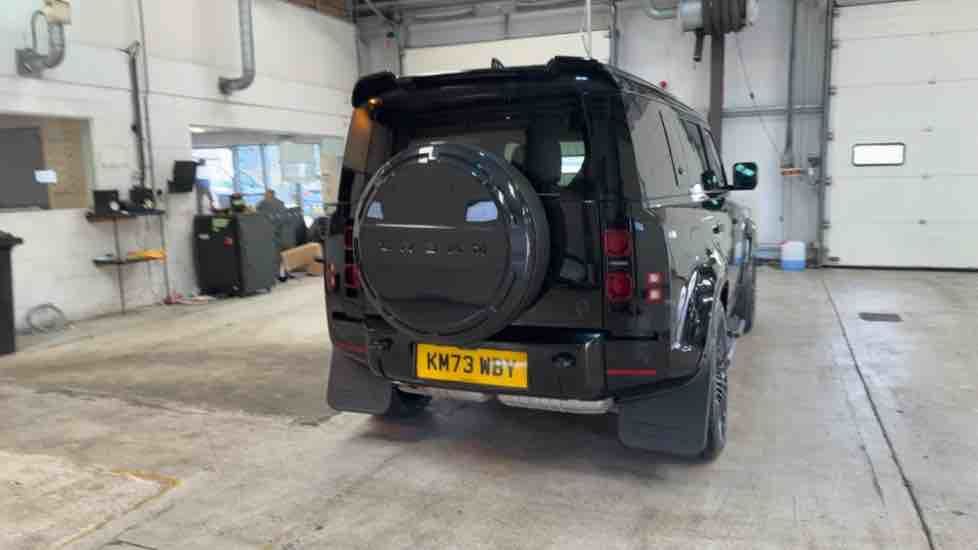 More views of Land Rover Defender 110