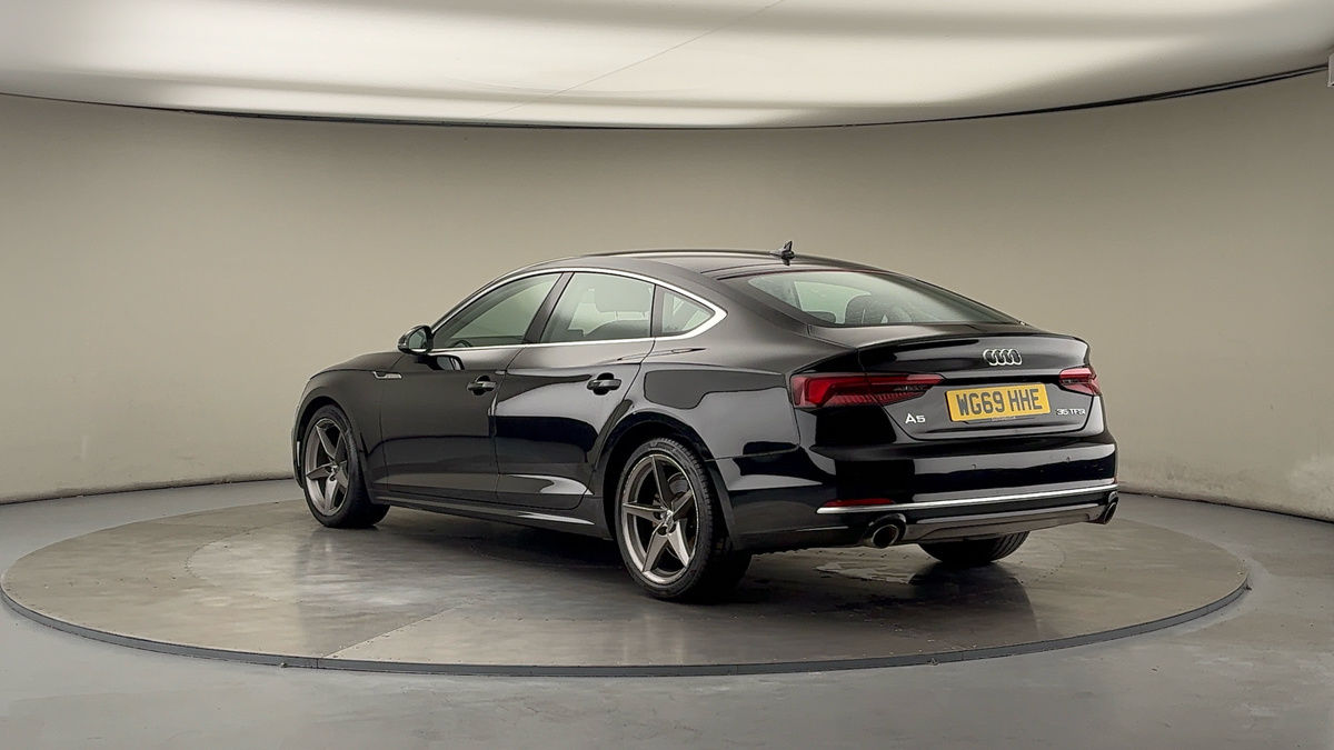 Audi A5 Image 2
