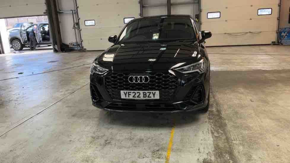More views of Audi Q3