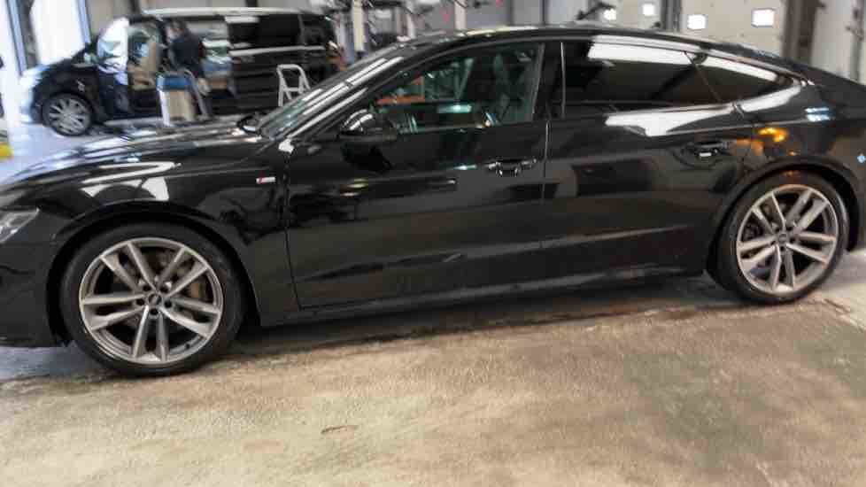 More views of Audi A7