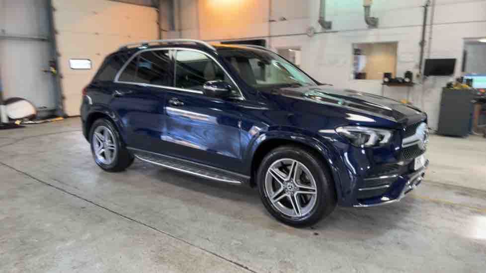 More views of Mercedes-Benz GLE