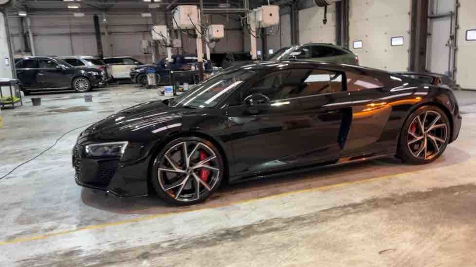 More views of Audi R8