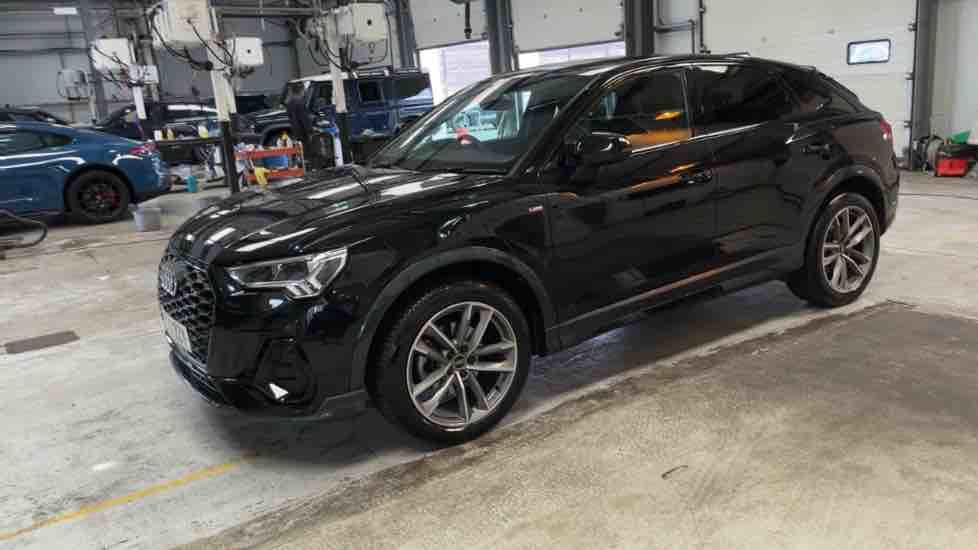 More views of Audi Q3
