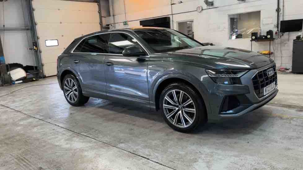 More views of Audi Q8