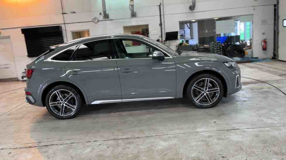 More views of Audi SQ5