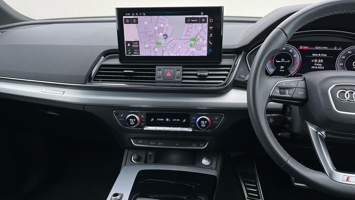 Audi Q5 Image 13