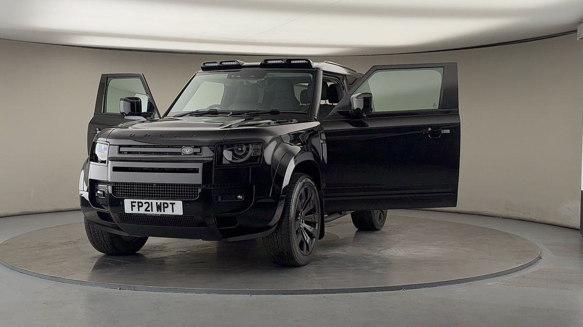 More views of Land Rover Defender 90