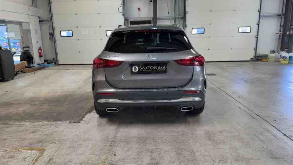 More views of Mercedes-Benz GLA