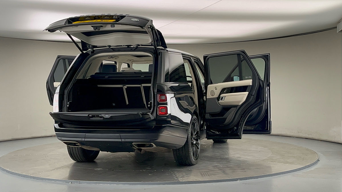 More views of Land Rover Range Rover