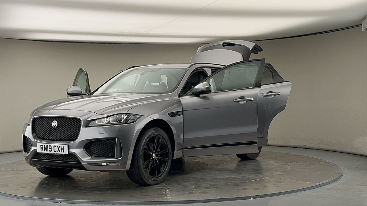 More views of Jaguar F-PACE