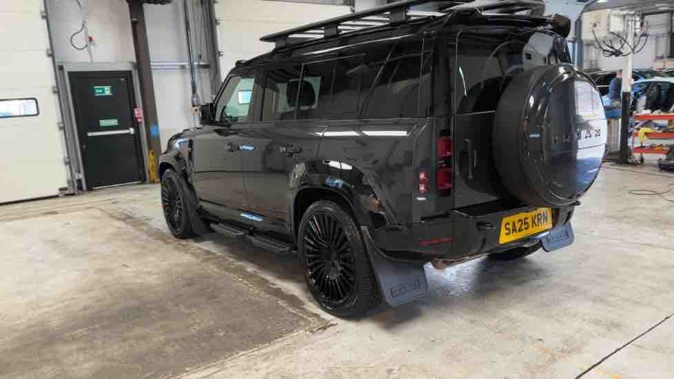 More views of Land Rover Defender 110