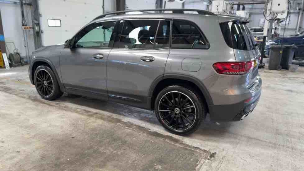 More views of Mercedes-Benz GLB