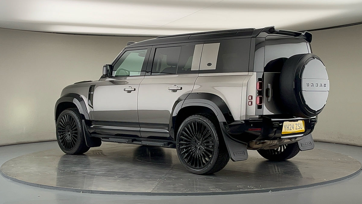 More views of Land Rover Defender 110