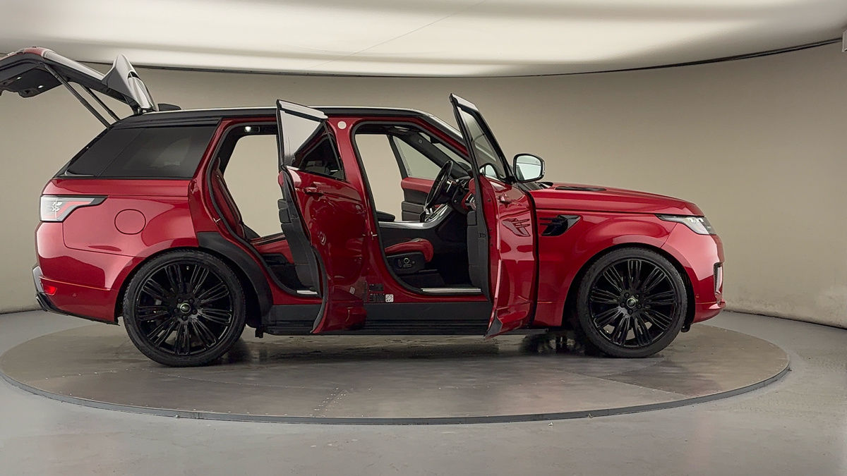 More views of Land Rover Range Rover Sport