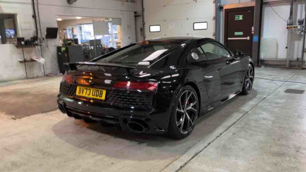 More views of Audi R8