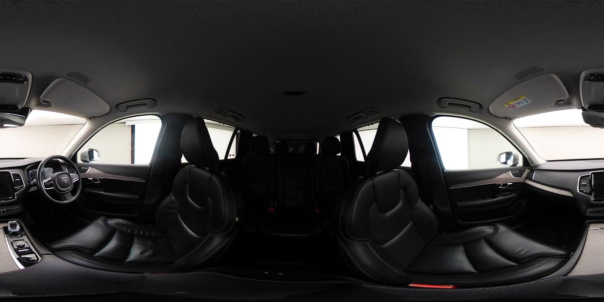 More views of Volvo XC90