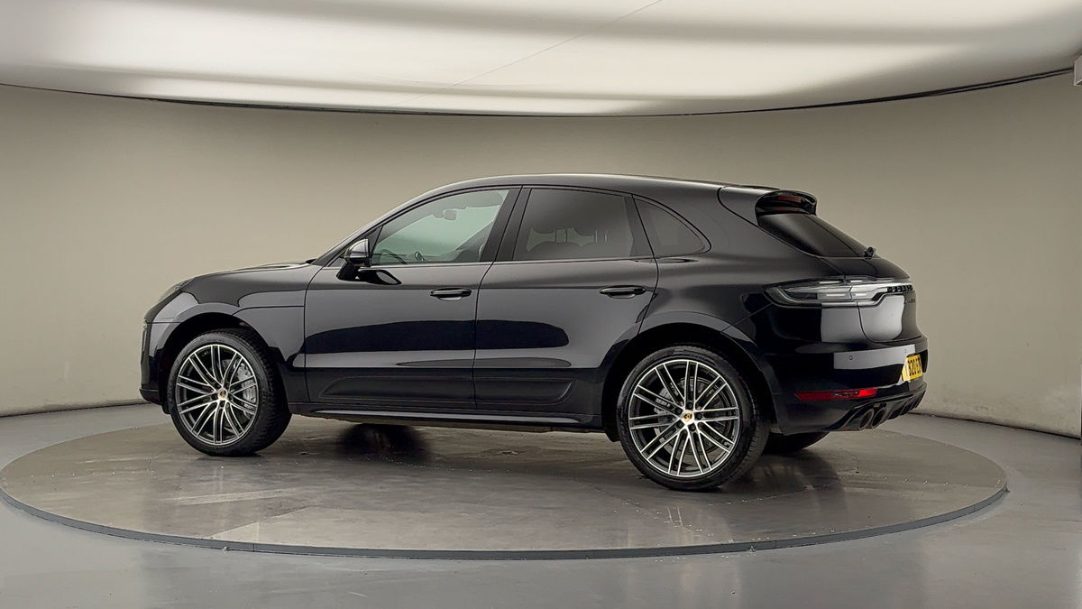 More views of Porsche Macan