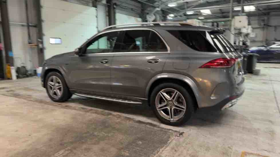 More views of Mercedes-Benz GLE