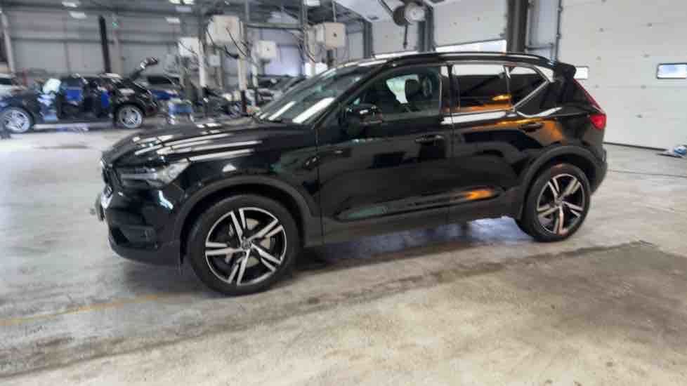 More views of Volvo XC40