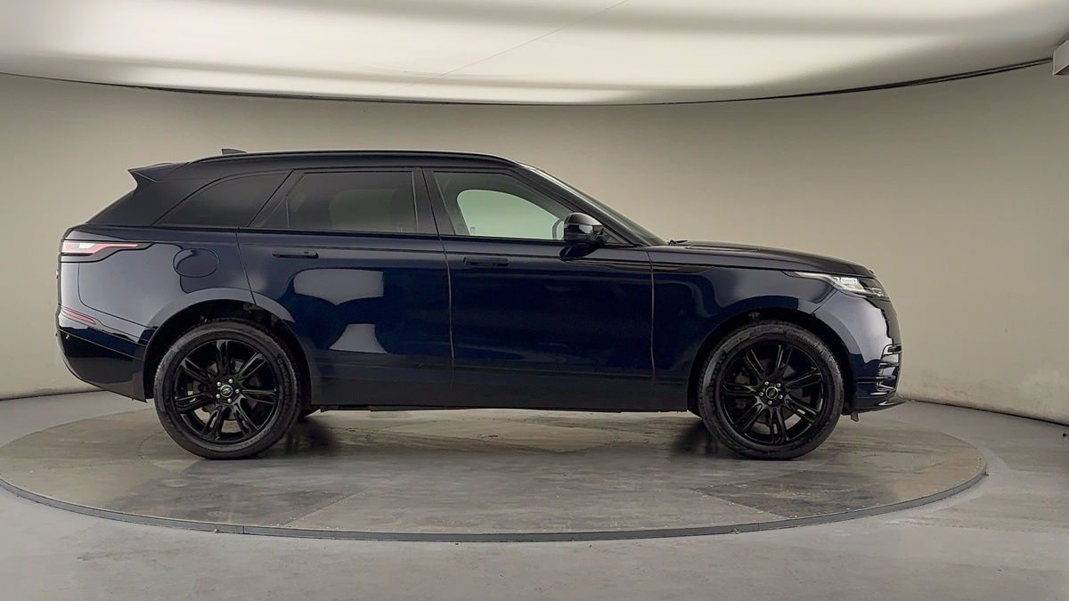 Land Rover Range Rover Velar Image 16