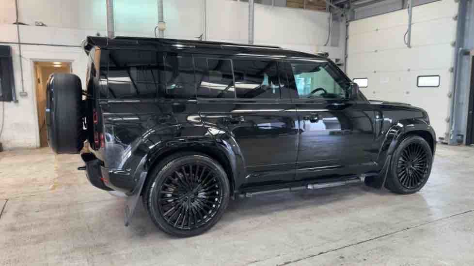 More views of Land Rover Defender 110