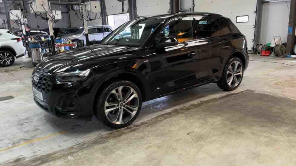 More views of Audi Q5