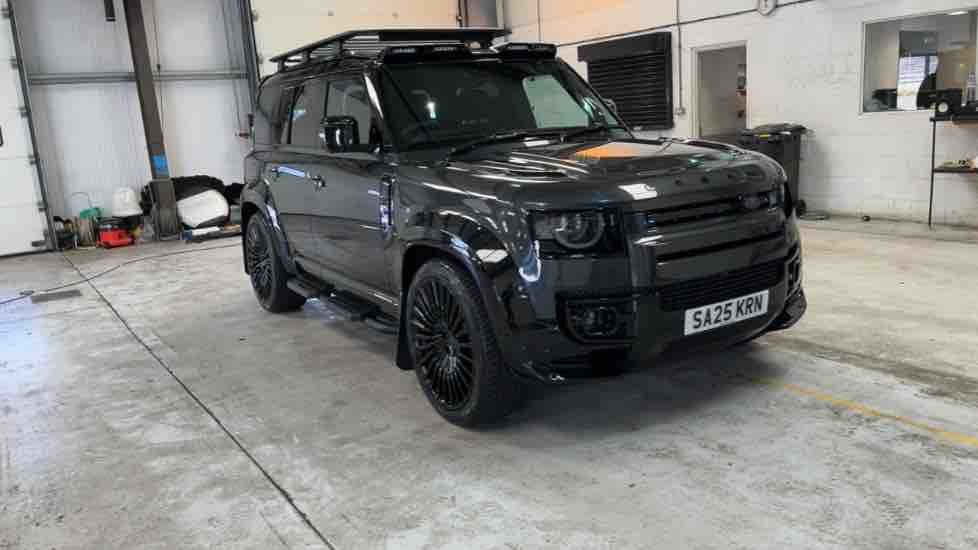 More views of Land Rover Defender 110