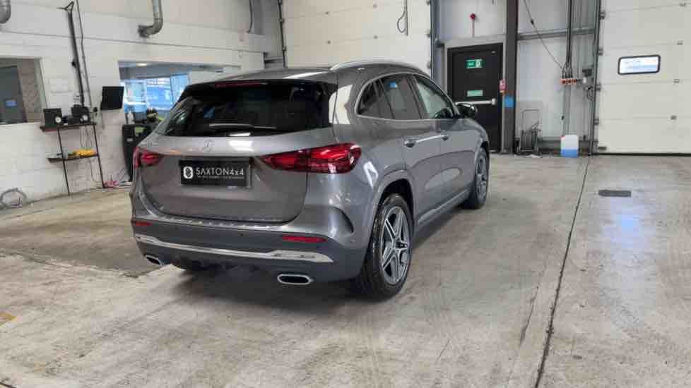 More views of Mercedes-Benz GLA