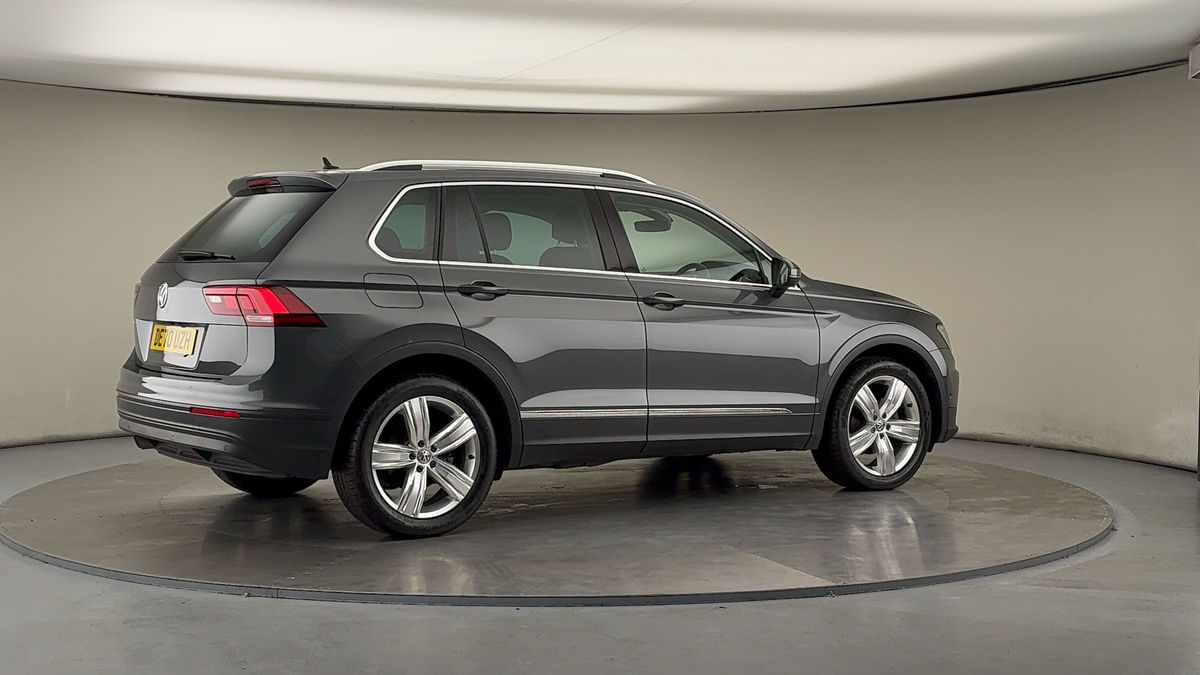 More views of Volkswagen Tiguan