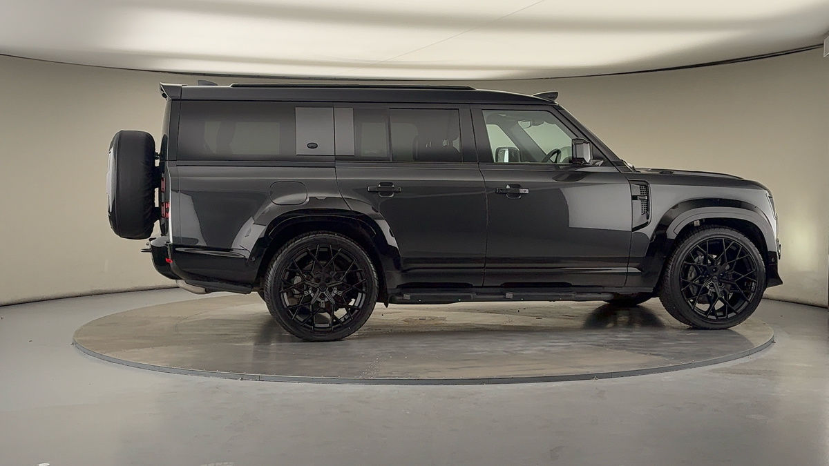 More views of Land Rover Defender 130